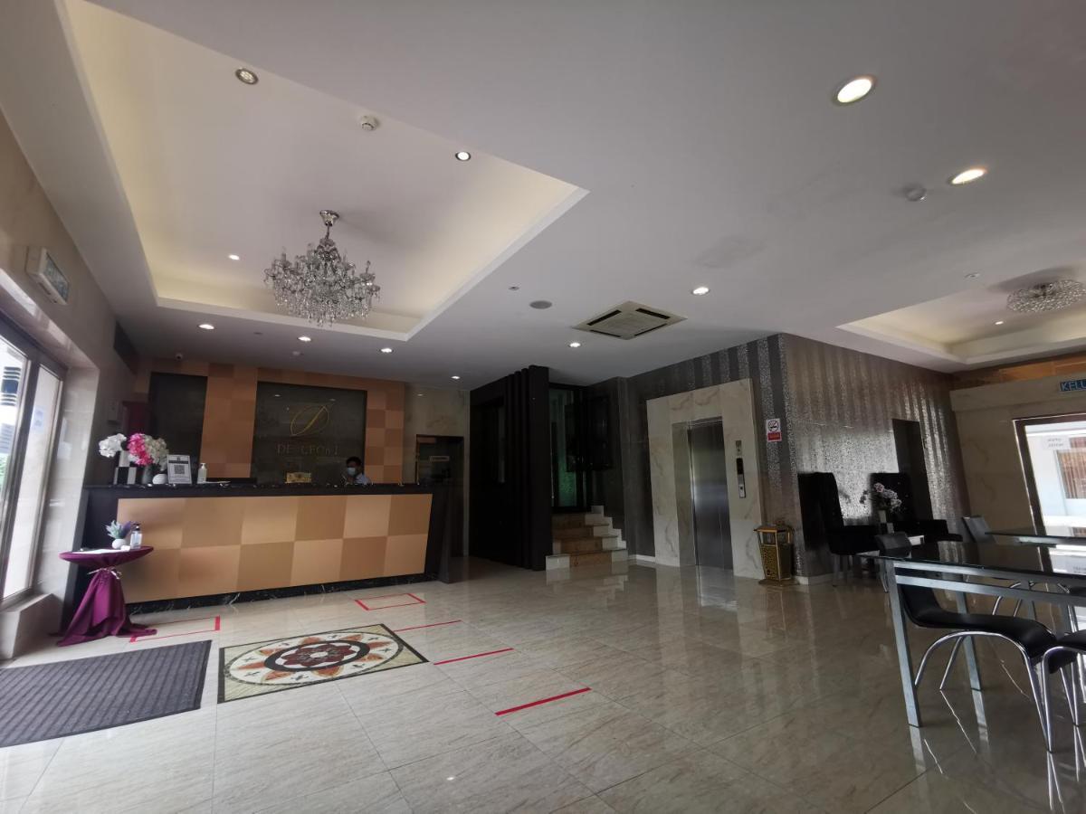 Hotel De Leon II Lahad Datu Exteriör bild